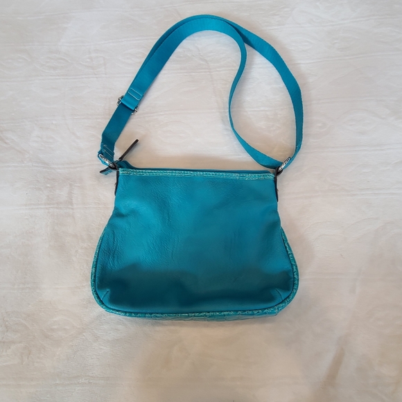 U.S POLO ASSN Crossbody bag/ 8.5h, 10.5 wide, 1.5 bottom wide - Picture 2 of 3